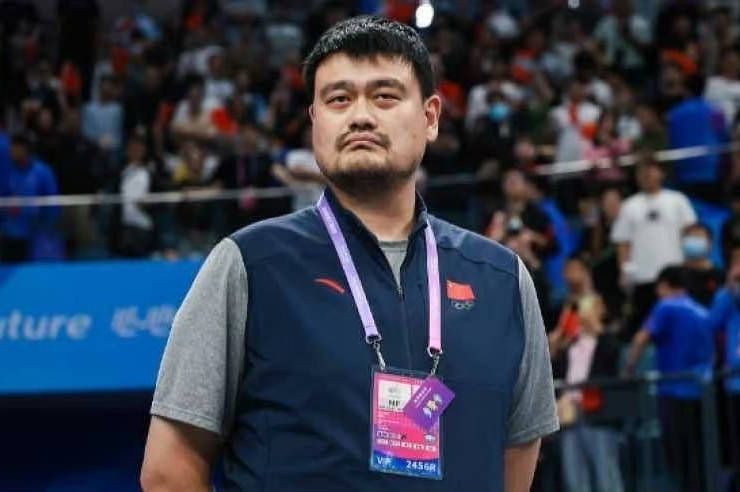 总是在尤文之后踢比赛并不容易，但我们必须超越对手，我们必须继续保持。